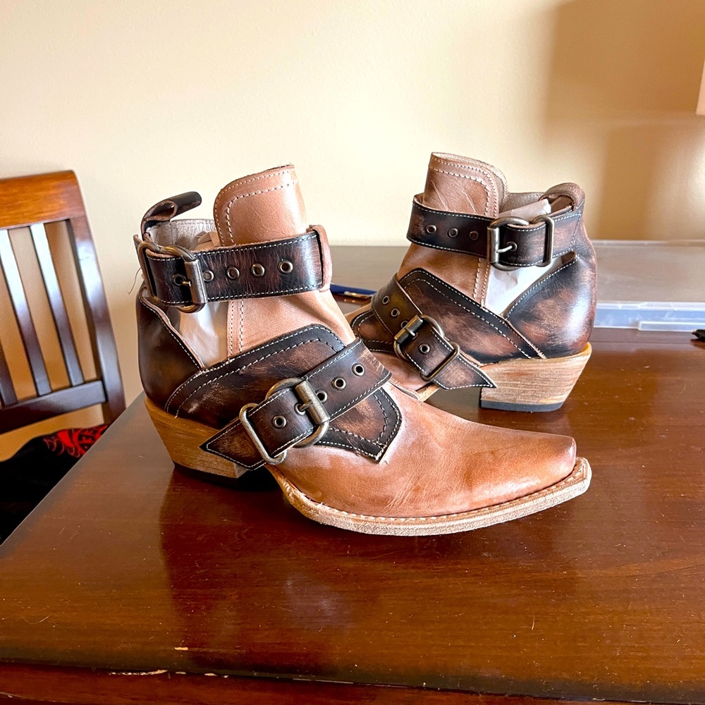 Freebird Mayhem, Size 9 Taupe